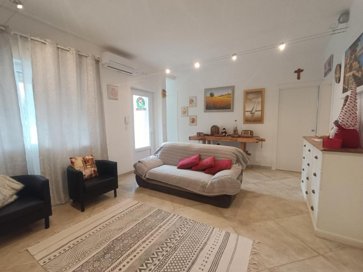 Il Don Minzoni 98 "Casa Vacanze" Lido di Camaiore Exterior photo
